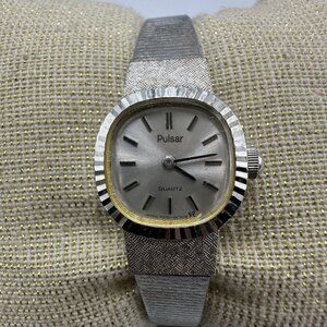 Vintage Pulsar Watch Women Silver Tone Fluted Bezel Safety Chain New Battery 6"
